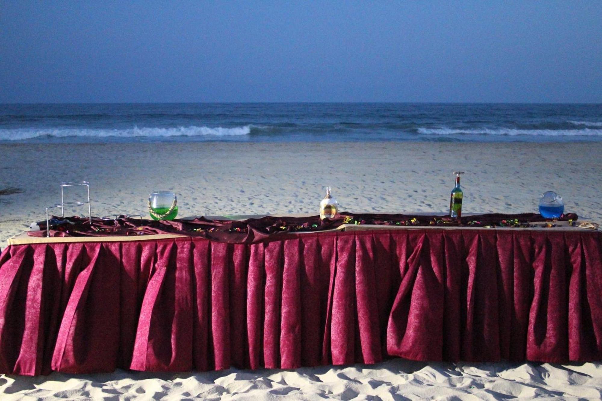 Beach Resort Salalah Exterior photo